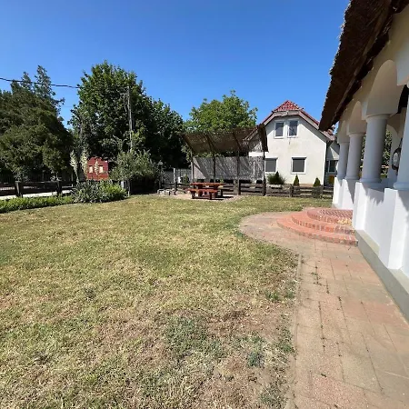 The Nadas House Abádszalók